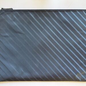 Brooks Brothers XL skinny clutch navy blue
